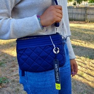 Blue Quilted AntiTheft Travelon Crossbody Med Size